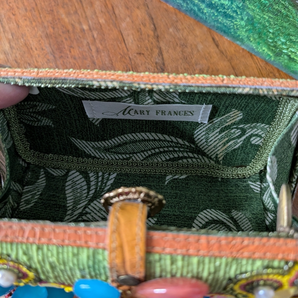 Mary Frances beaded Purse With Duster - Picture 4 of 15